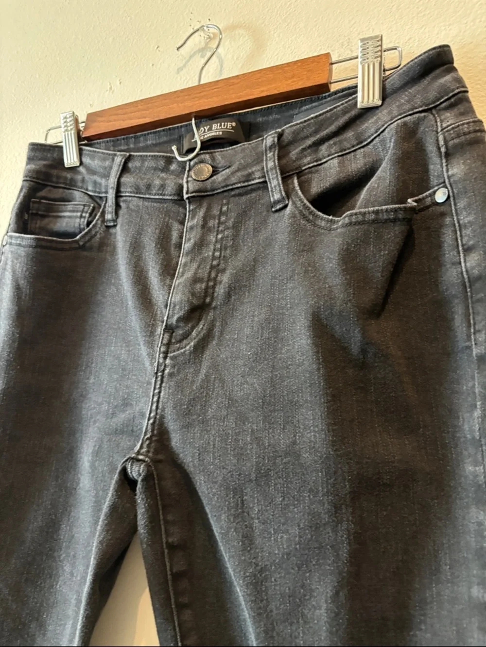 Judy Blue Black Straight-Leg Capri Fit Stretch Jeans 9 29